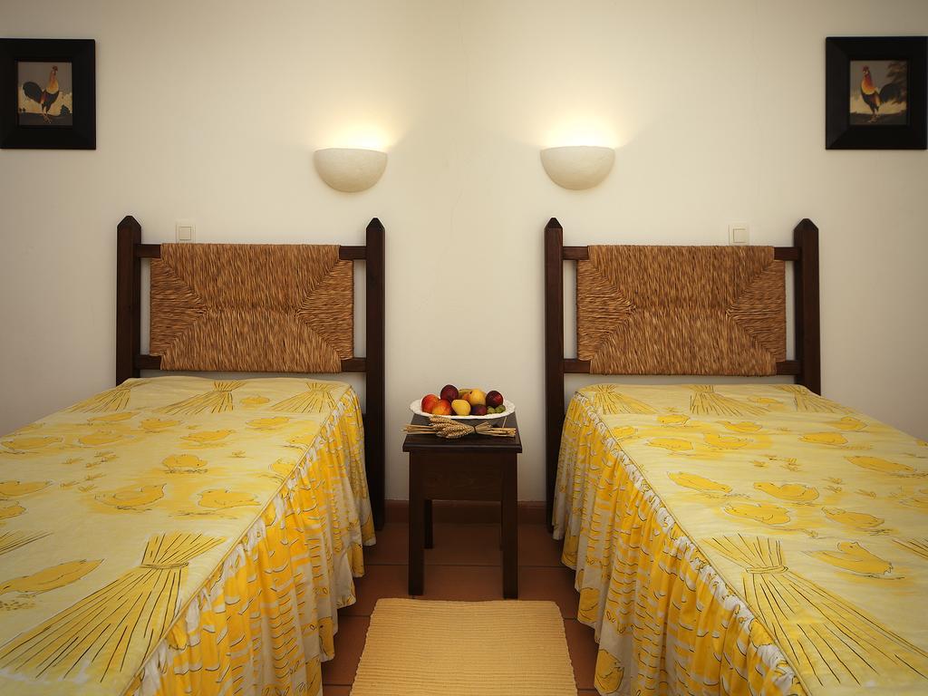 Betica Hotel Rural Pias  المظهر الخارجي الصورة